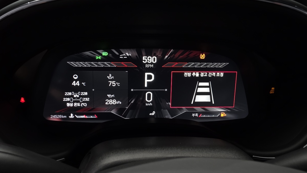 Cadillac CT5-V, 2023 — фото 8 из 12