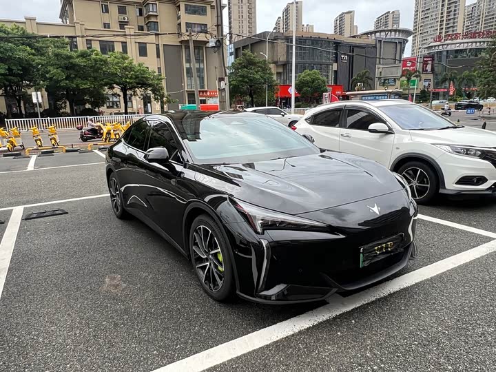 BAIC Arcfox Alpha S5, 2026 — фото 3 из 9