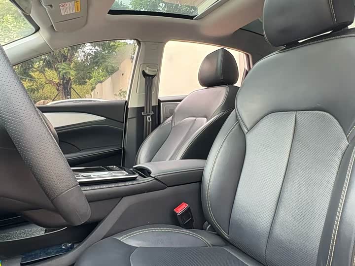 Roewe i6 Max EV, 2023 — фото 8 из 9