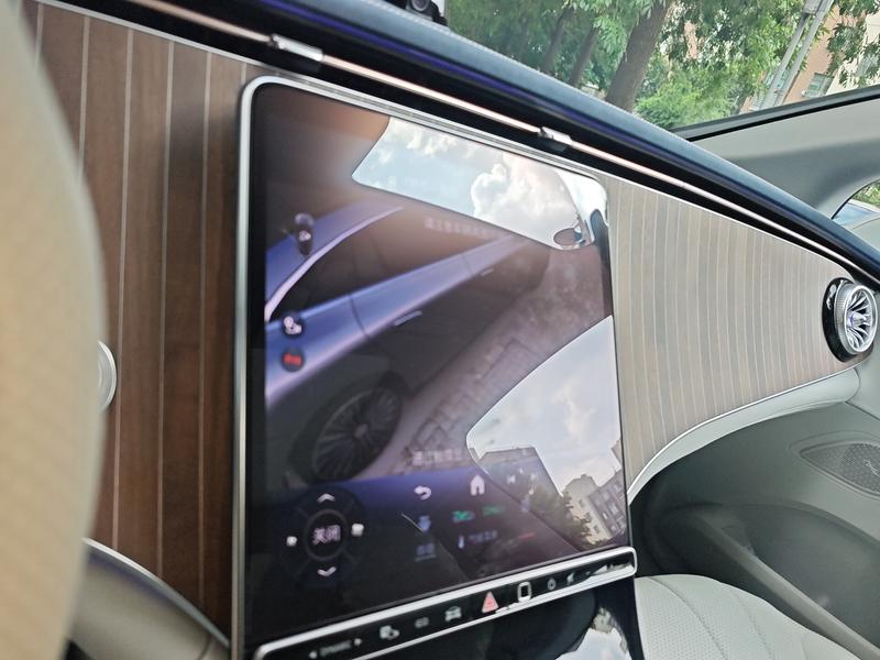 Mercedes-Benz EQE, 2025 — фото 12 из 12