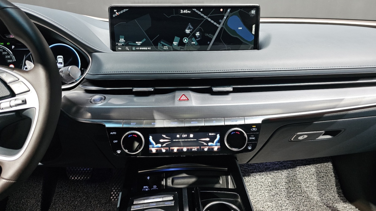 Genesis G80, 2022 — фото 11 из 12