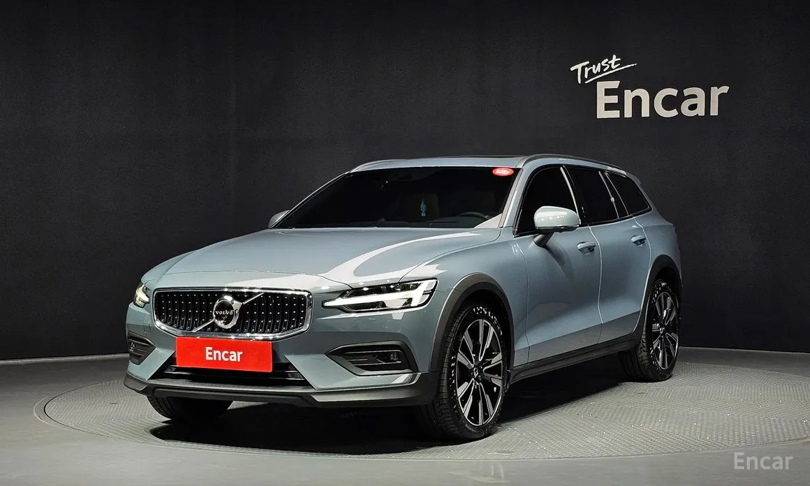 Volvo V60, 2021 — купить в Тамбове под ключ
