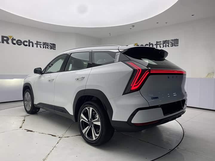 Geely Atlas L, 2026 — фото 7 из 9