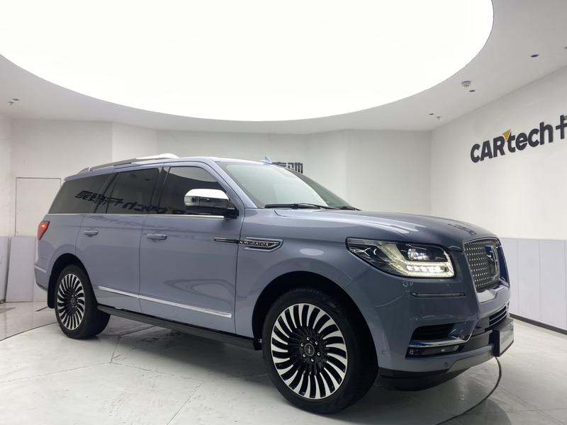 Lincoln Navigator, 2023 — фото 3 из 12