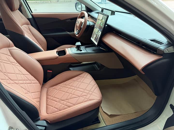 Changan Eado Plus, 2024 — фото 7 из 9