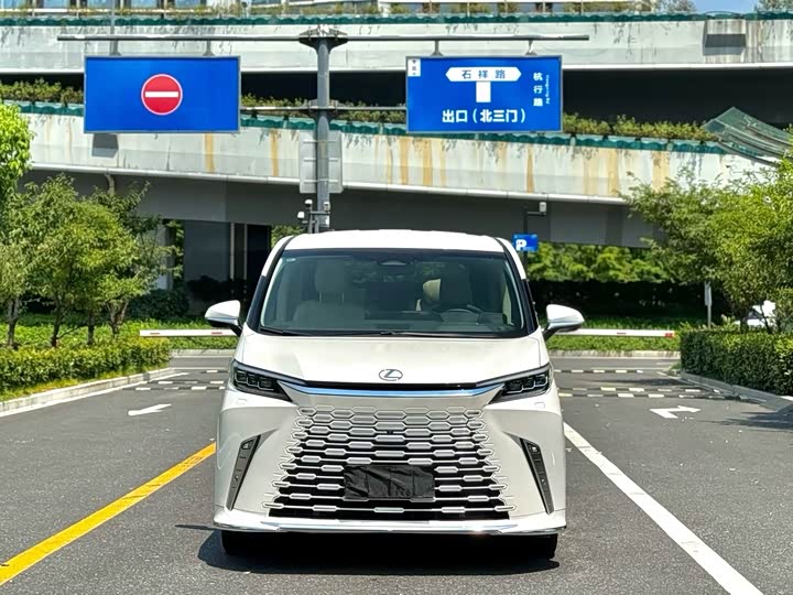 Lexus LM, 2024 — купить в Белгороде под ключ