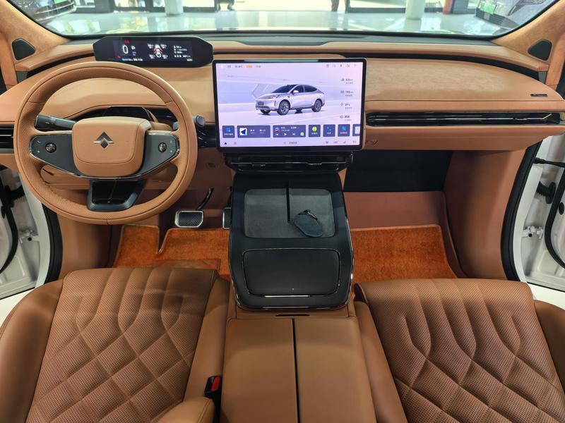 GAC Hyptec HT, 2025 — фото 7 из 12