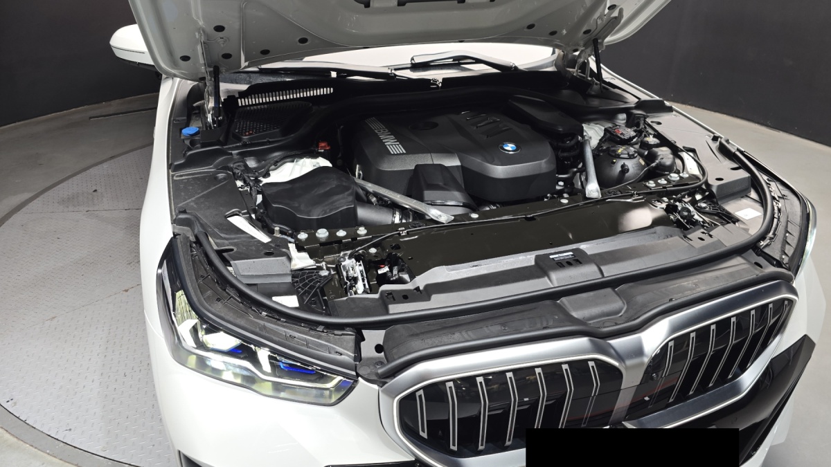 BMW 5 Series, 2025 — фото 6 из 12
