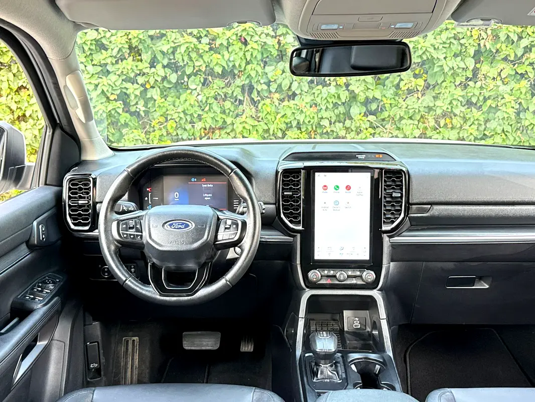 Ford Everest, 2024 — фото 9 из 10