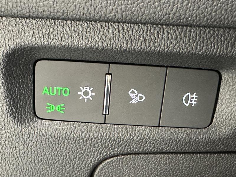 Skoda Octavia Pro, 2023 — фото 9 из 12