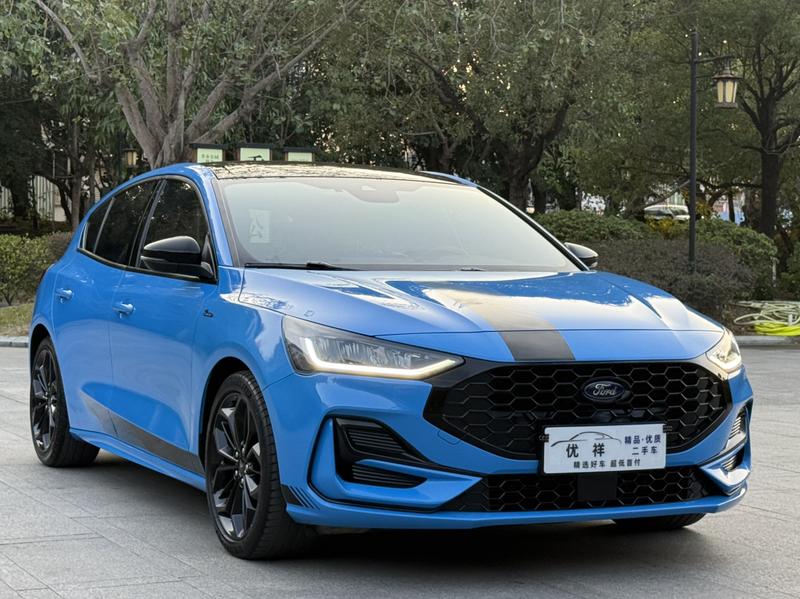 Ford Focus, 2022 — фото 3 из 12