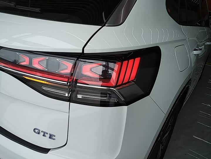 Volkswagen Tayron GTE Hybrid, 2024 — фото 8 из 9