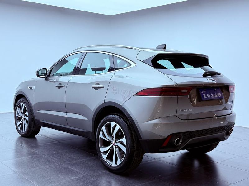 Jaguar E-Pace, 2023 — фото 4 из 12
