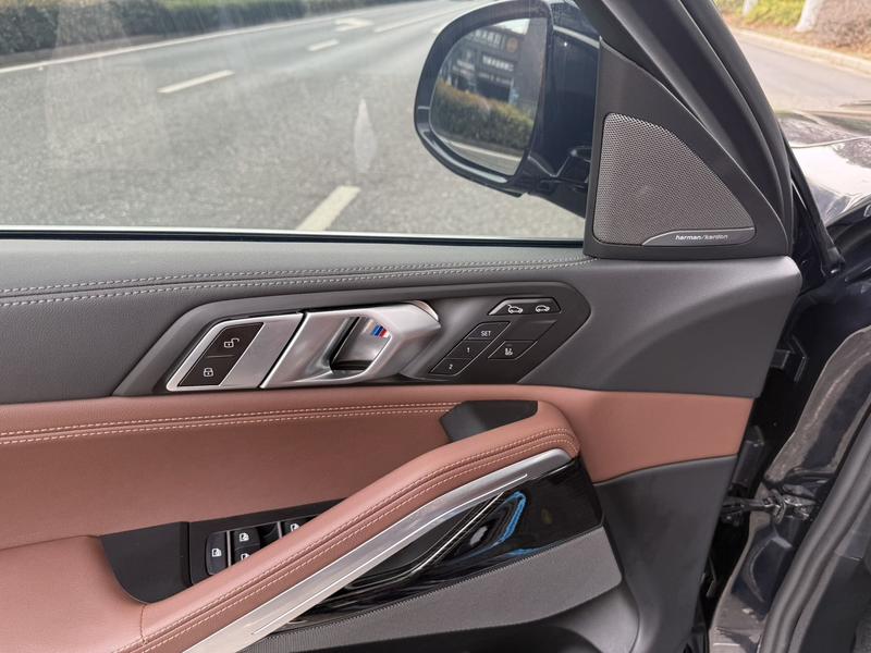 BMW X6, 2024 — фото 7 из 12