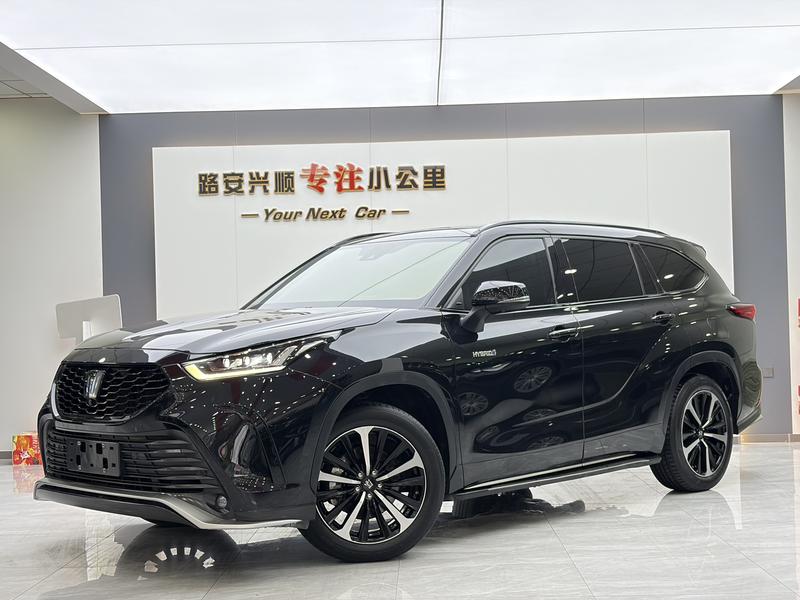 Toyota Crown Kluger, 2021 — купить в Перми под ключ