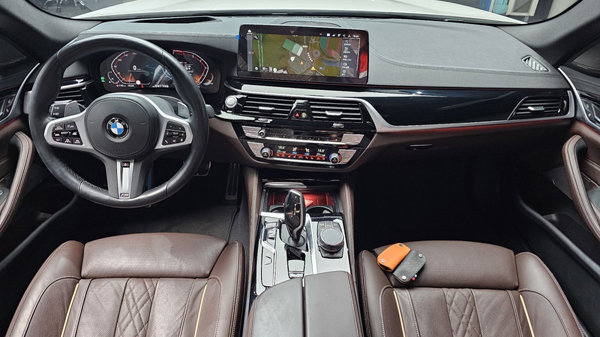 BMW 5 Series, 2023 — фото 7 из 12