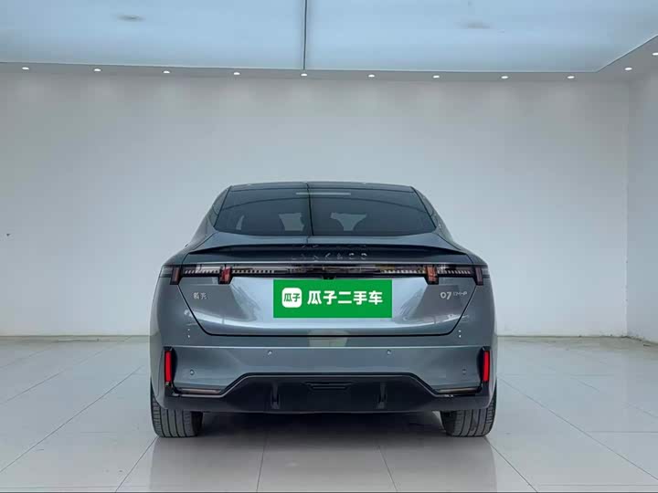 Lynk & Co 07 EM-P Hybrid, 2024 — фото 4 из 9