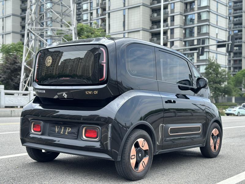 Baojun KiWi EV, 2023 — фото 6 из 10
