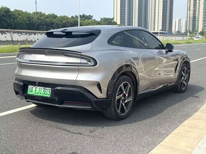 Xiaomi YU7, 2025 — фото 6 из 9