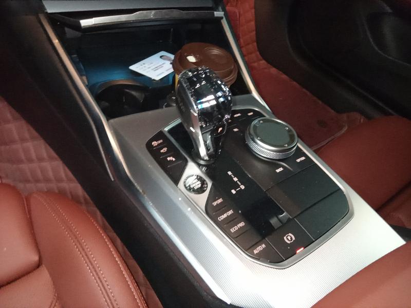 BMW i4, 2022 — фото 9 из 12