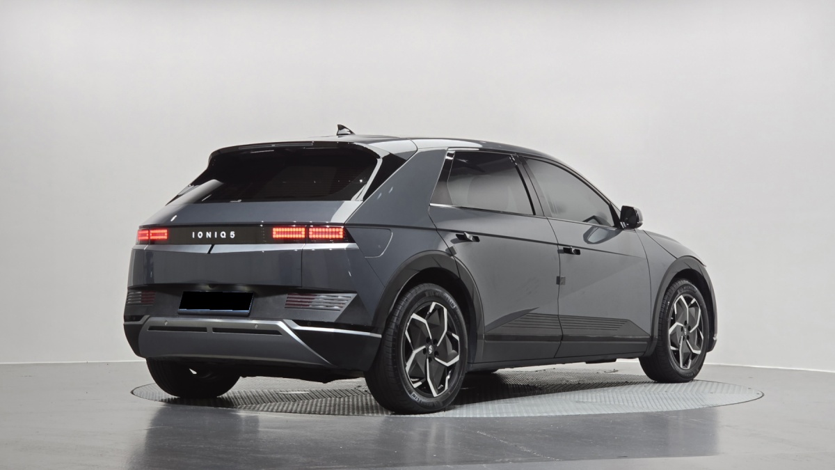 Hyundai Ioniq 5, 2024 — фото 2 из 12