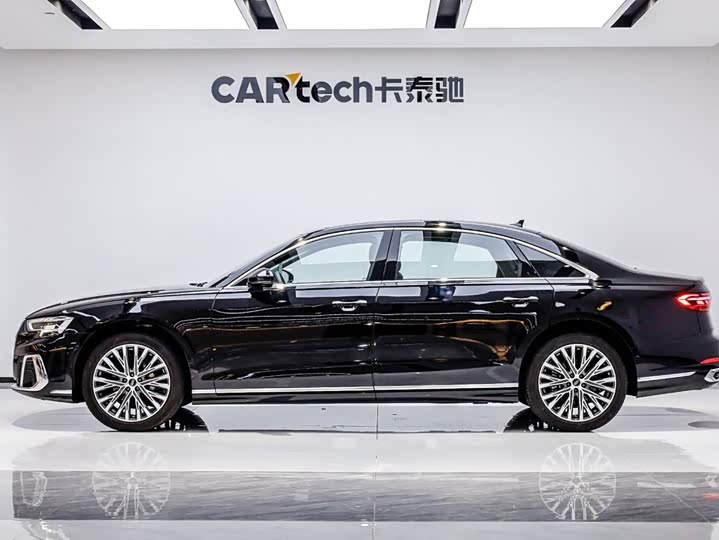Audi A8, 2024 — фото 3 из 9