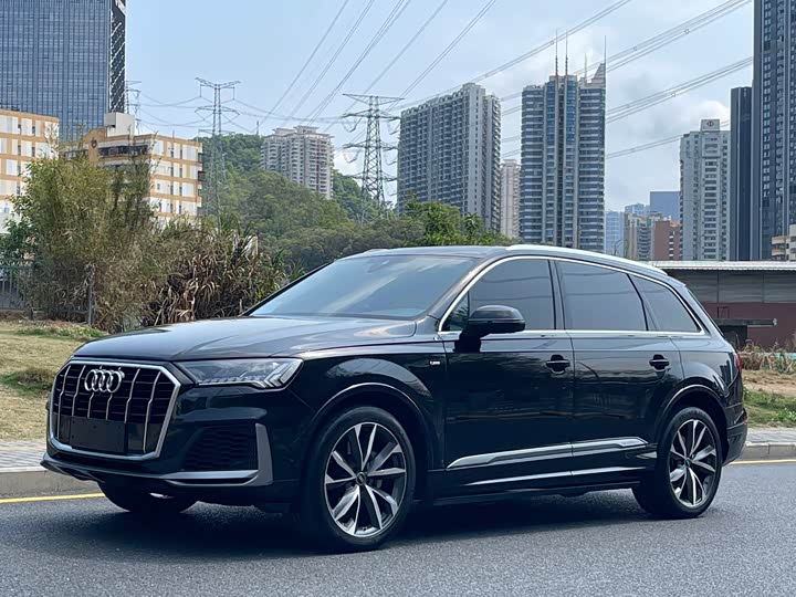 Audi Q7, 2023 — купить в Санкт-Петербурге под ключ