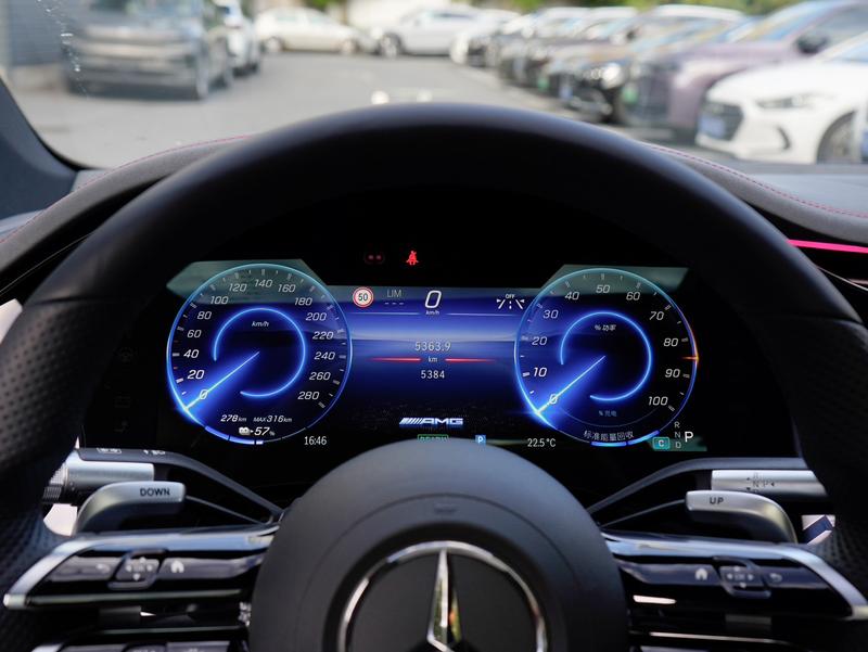 Mercedes-Benz EQS AMG, 2025 — фото 8 из 12