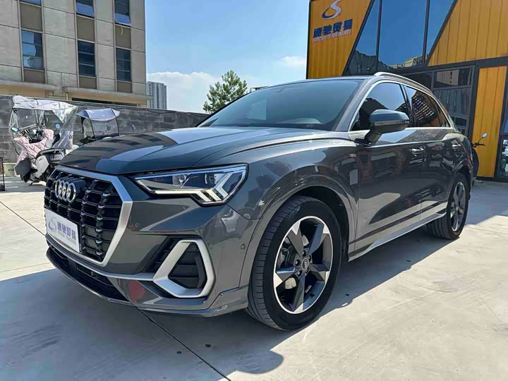 Audi Q3, 2022 — купить в Кирове под ключ