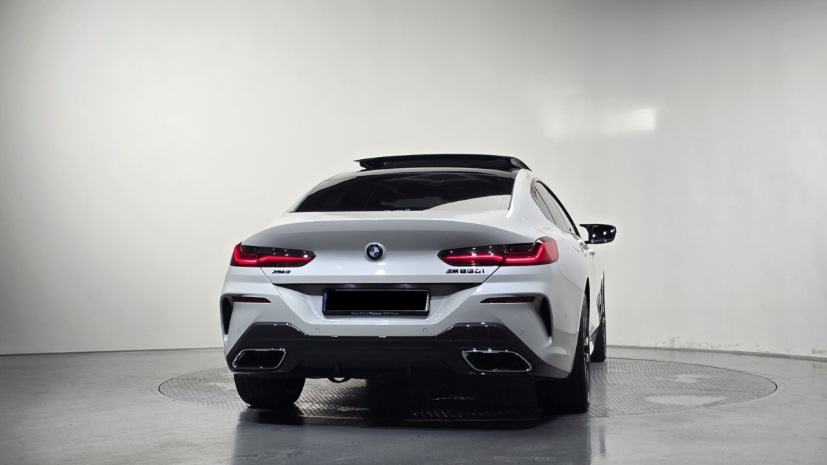 BMW 8 Series, 2023 — фото 4 из 12