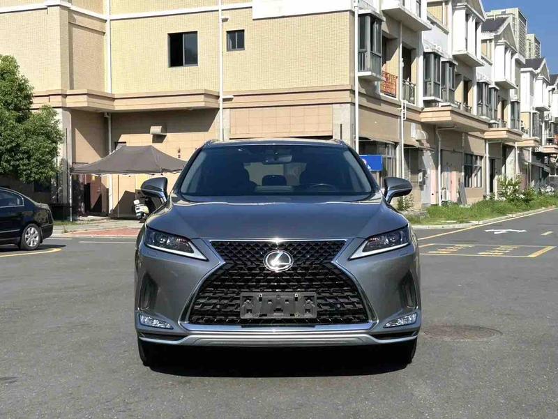 Lexus RX, 2022 — фото 2 из 10