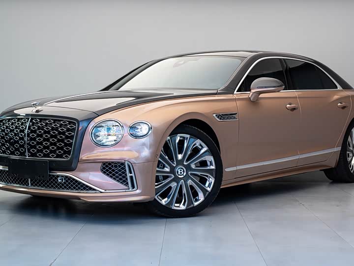 Bentley Flying Spur Hybrid, 2025 — фото 2 из 9