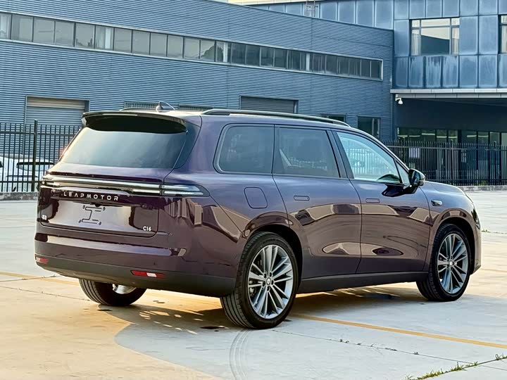 Leapmotor C16, 2024 — фото 5 из 9