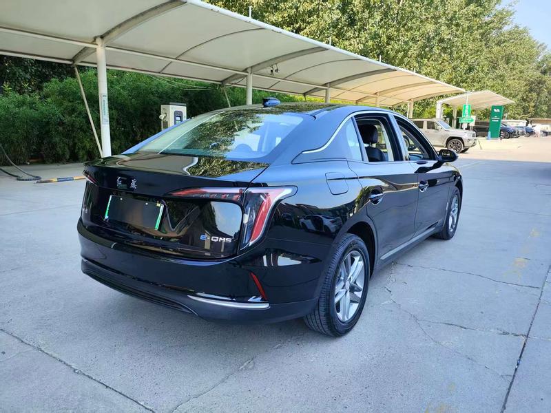 Hongqi E-QM5, 2025 — фото 6 из 10