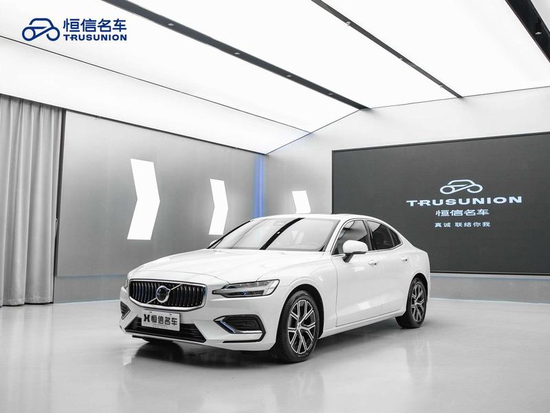 Volvo S60, 2024 — купить в Курске под ключ