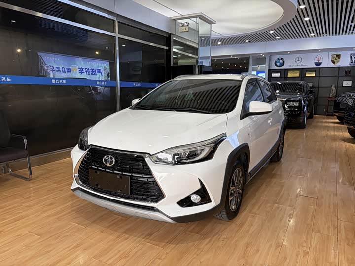 Toyota Yaris L Hatchback, 2022 — купить в Орле под ключ