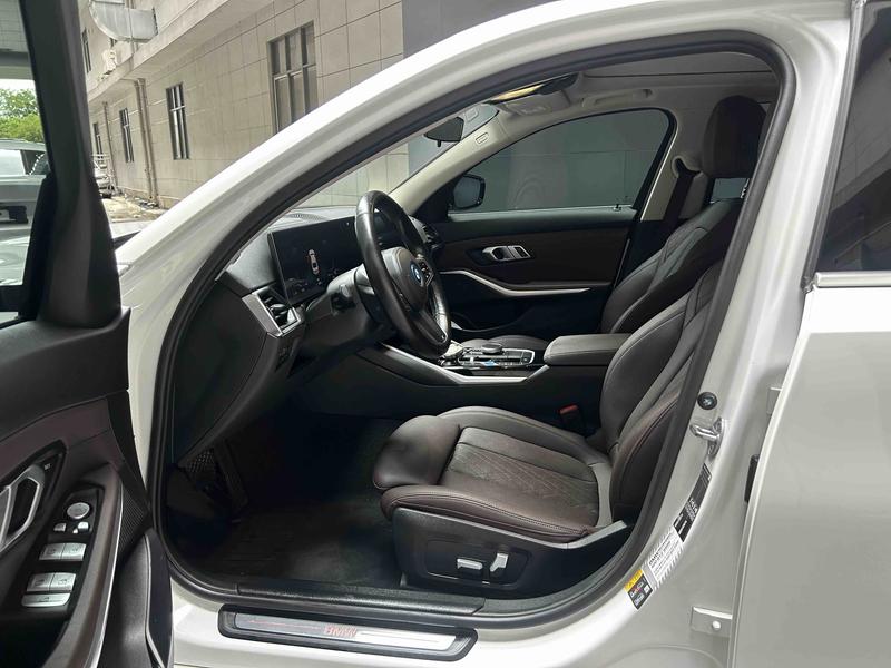 BMW i3, 2022 — фото 12 из 12