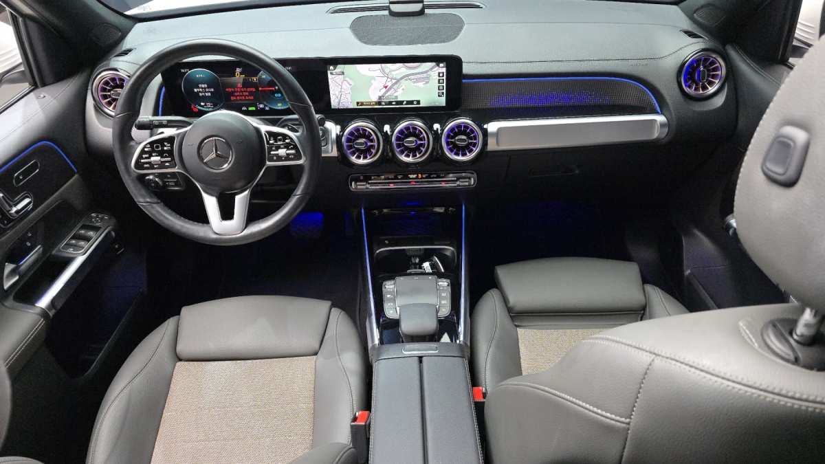 Mercedes-Benz EQB, 2022 — фото 7 из 12
