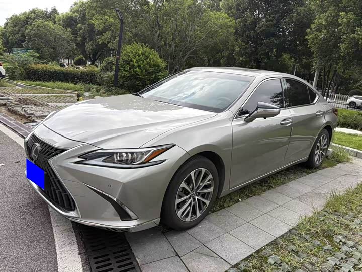 Lexus ES, 2023 — купить в Самаре под ключ