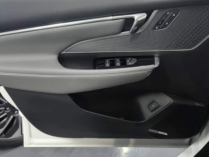 Buick Electra E5, 2025 — фото 7 из 9