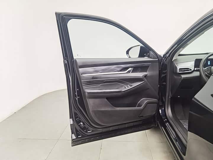 Dongfeng Aeolus Sky EV01, 2024 — фото 8 из 9