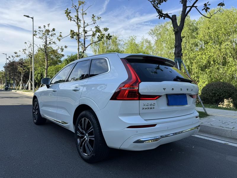 Volvo XC60, 2021 — фото 5 из 12