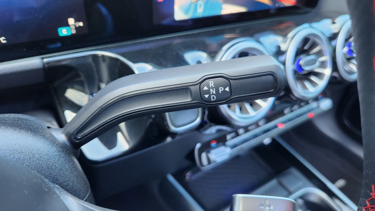 Mercedes-Benz EQA, 2025 — фото 9 из 12
