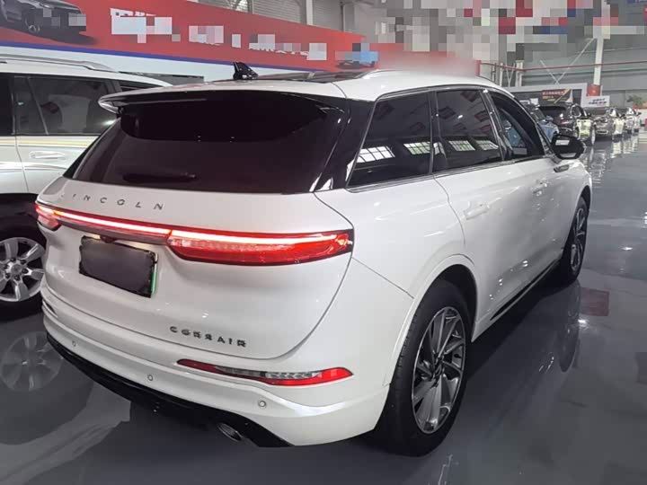 Lincoln Corsair Hybrid, 2022 — фото 7 из 9