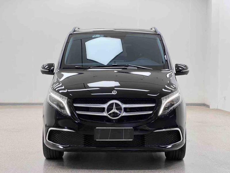 Mercedes-Benz V-Class, 2022 — фото 2 из 12