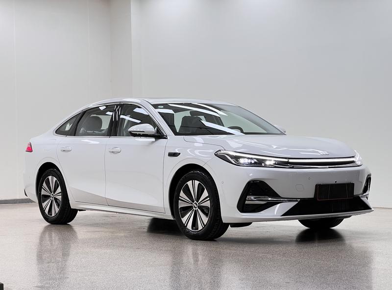 Geely Galaxy A7, 2026 — фото 3 из 12