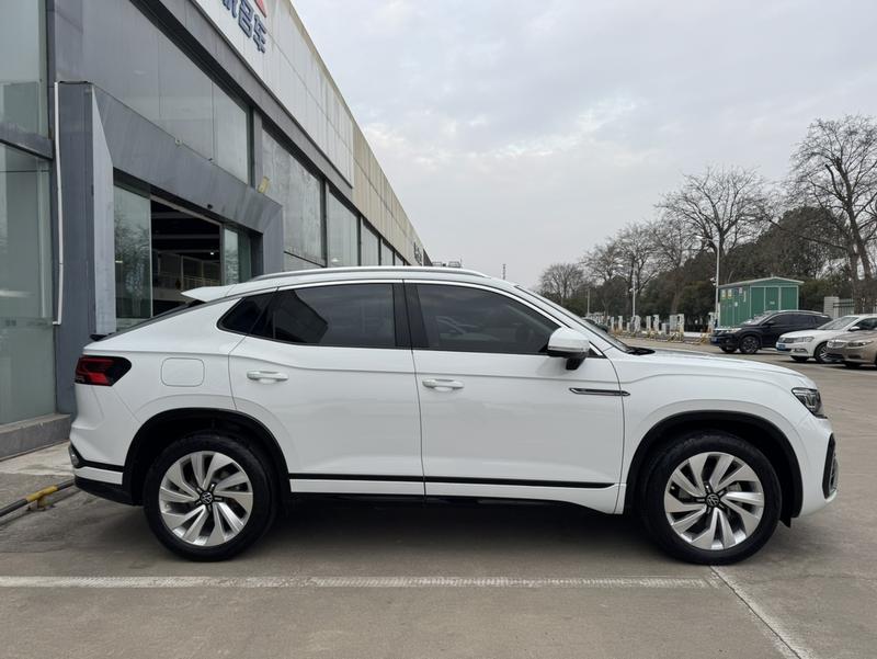 Volkswagen Tayron X, 2021 — фото 7 из 12