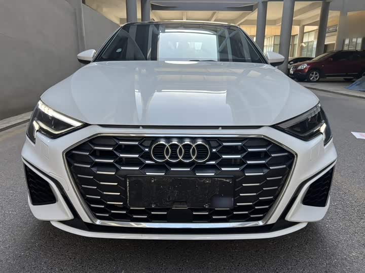 Audi A3, 2023 — фото 8 из 9