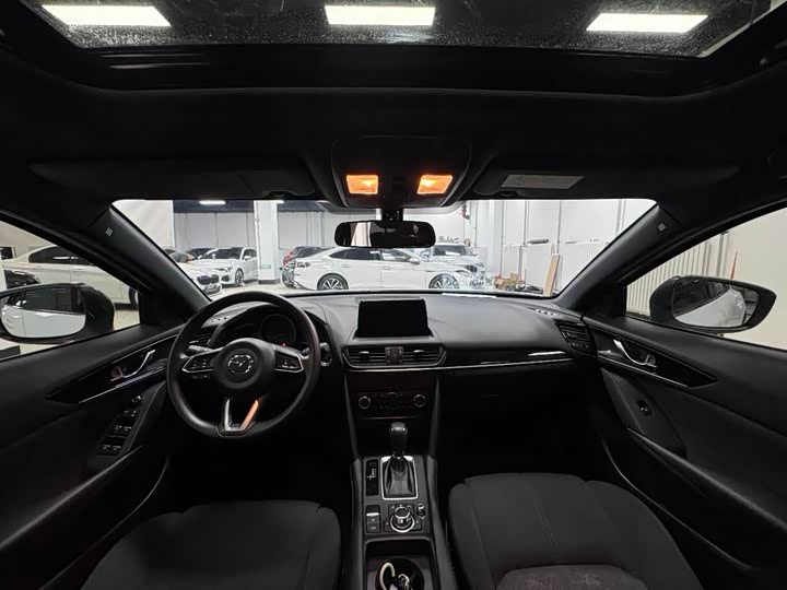 Mazda CX-4, 2023 — фото 8 из 9