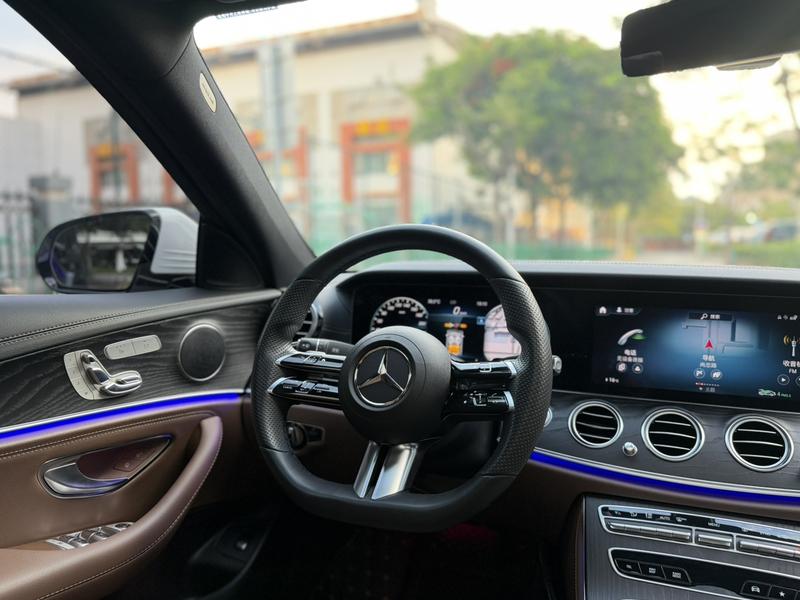 Mercedes-Benz E-Class, 2022 — фото 8 из 11